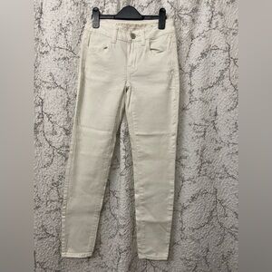 American Eagle Women's Off-White Straight Leg Jeans Size 0